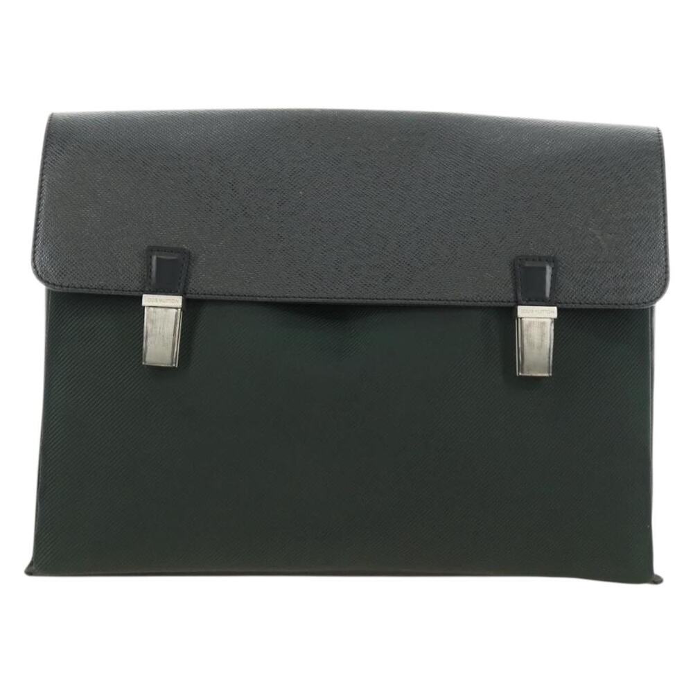 Louis Vuitton Taiga Saratov GM Shoulder Bag Black